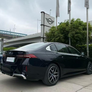 BMW i5 2025 eDrive 40L M Sport Package