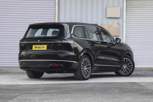 Deepal S09 Ultra + RWD