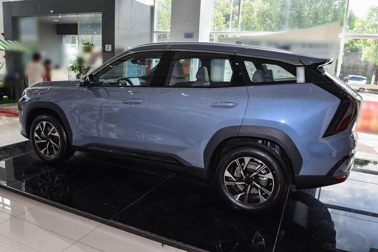 Geely Boyue L Departure Edition