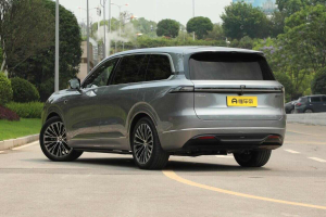 Deepal S09 Ultra+AWD