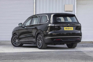 Deepal S09 Ultra + RWD