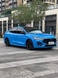 FORD FOCUS Ecoboost 180 S edition