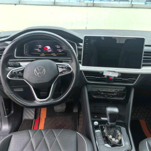 Volkswagen Tiguan L Smart version