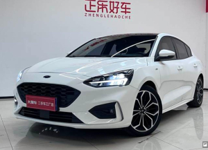 Ford Focus Sedan