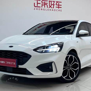 Ford Focus Sedan