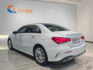 Mercedes-Benz A-Class 200L Sport
