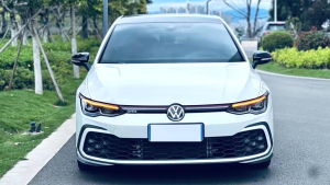 Volkswagen Golf GTI 2.0 TSI