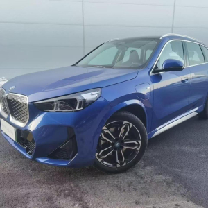BMW iX1 xDrive30L M Sport Package