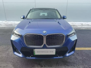 BMW iX1 xDrive30L M Sport Package