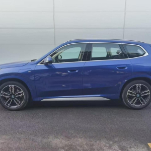BMW iX1 xDrive30L M Sport Package