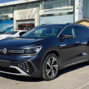 Volkswagen ID.6 CROZZ