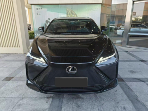 Lexus RZ 450e