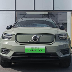 Volvo EX40 4WD