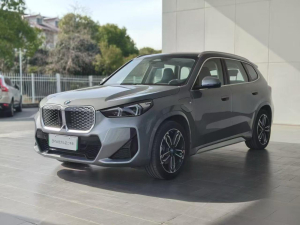 BMW iX1 xDrive30 M Sport Package