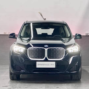 BMW iX1 xDrive30 M Sport Package