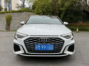 Audi A3 Sportback 35 TFSI Luxury Sport Edition