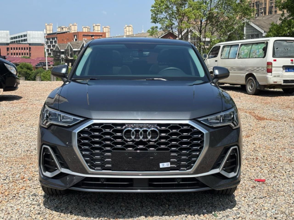 Audi Q3 sportback из Китая