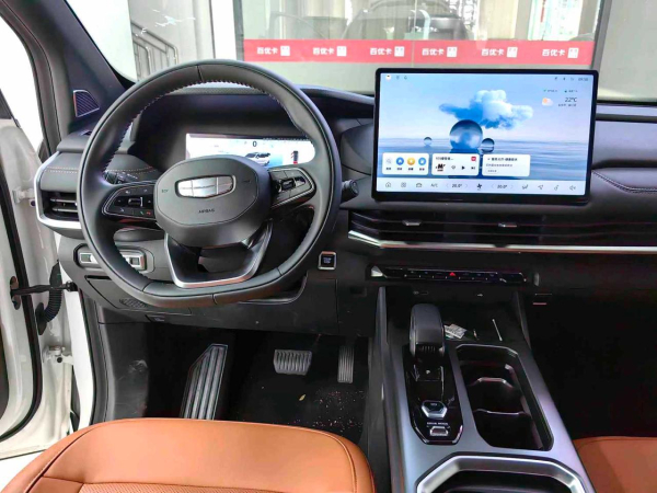 Geely Okavango из Китая