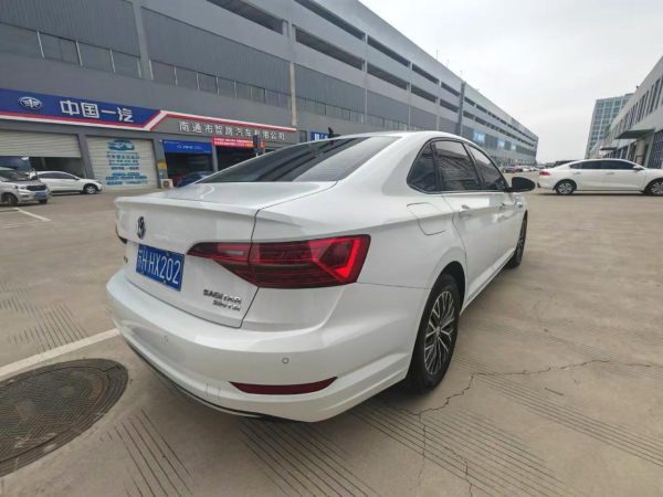 Volkswagen Sagitar