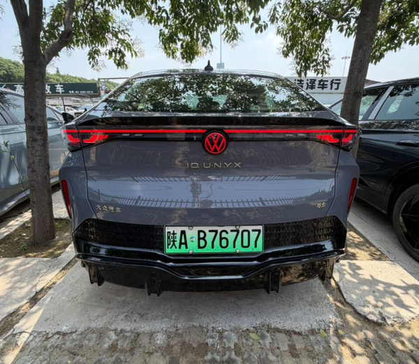 Volkswagen UNYX 06