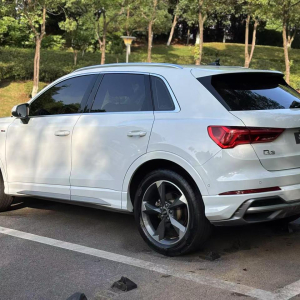 Audi Q3 (F3)