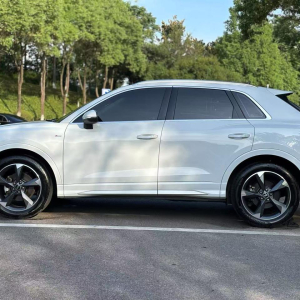 Audi Q3 (F3)