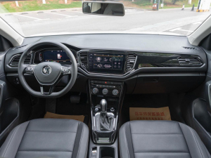 Volkswagen T-ROC Comfort Plus edition