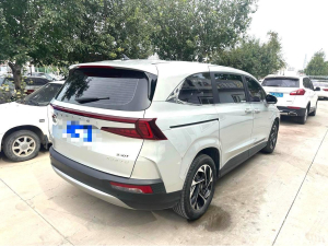 Hyundai Custo