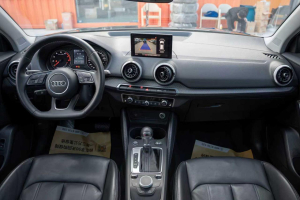 AUDI Q2 L
