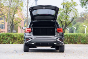 AUDI Q2 L