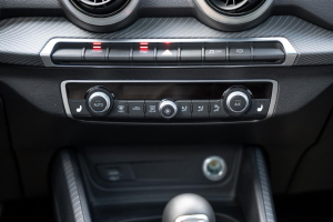 AUDI Q2 L
