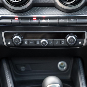 AUDI Q2 L