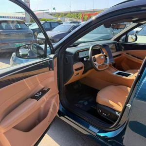 Geely Galaxy L7