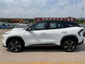 Geely Galaxy L7