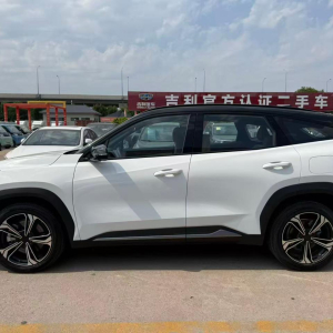 Geely Galaxy L7
