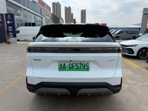 Geely Galaxy L7