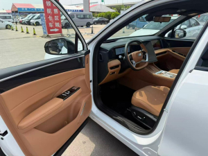 Geely Galaxy L7