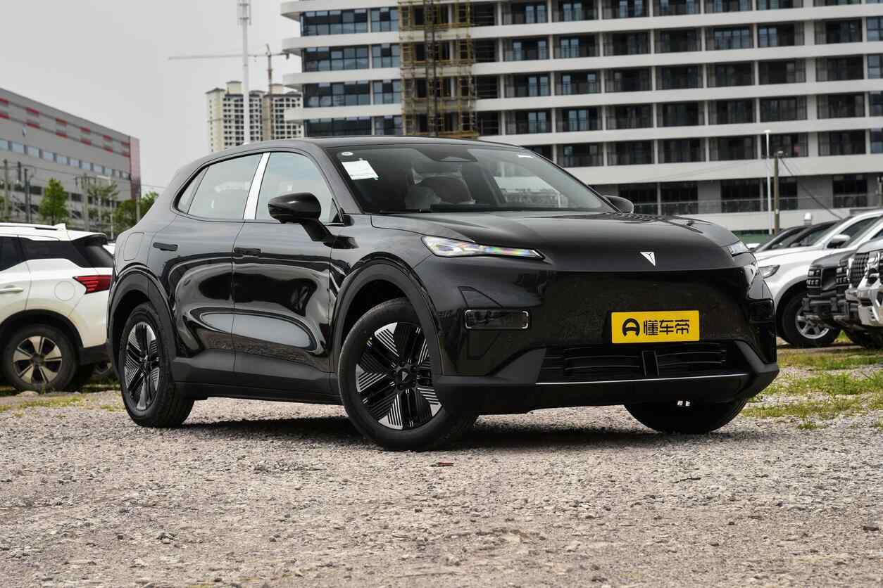 Автомобиль Deepal S05 620Ultra (2025)