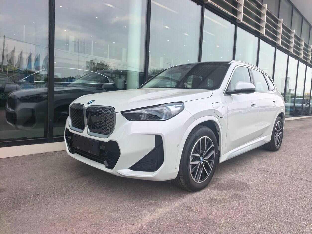  BMW iX1 xDrive25L M Sport 2025