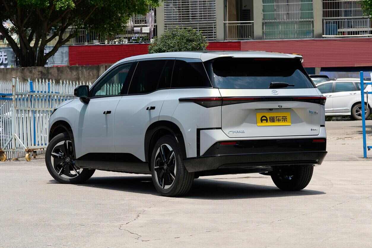  Toyota