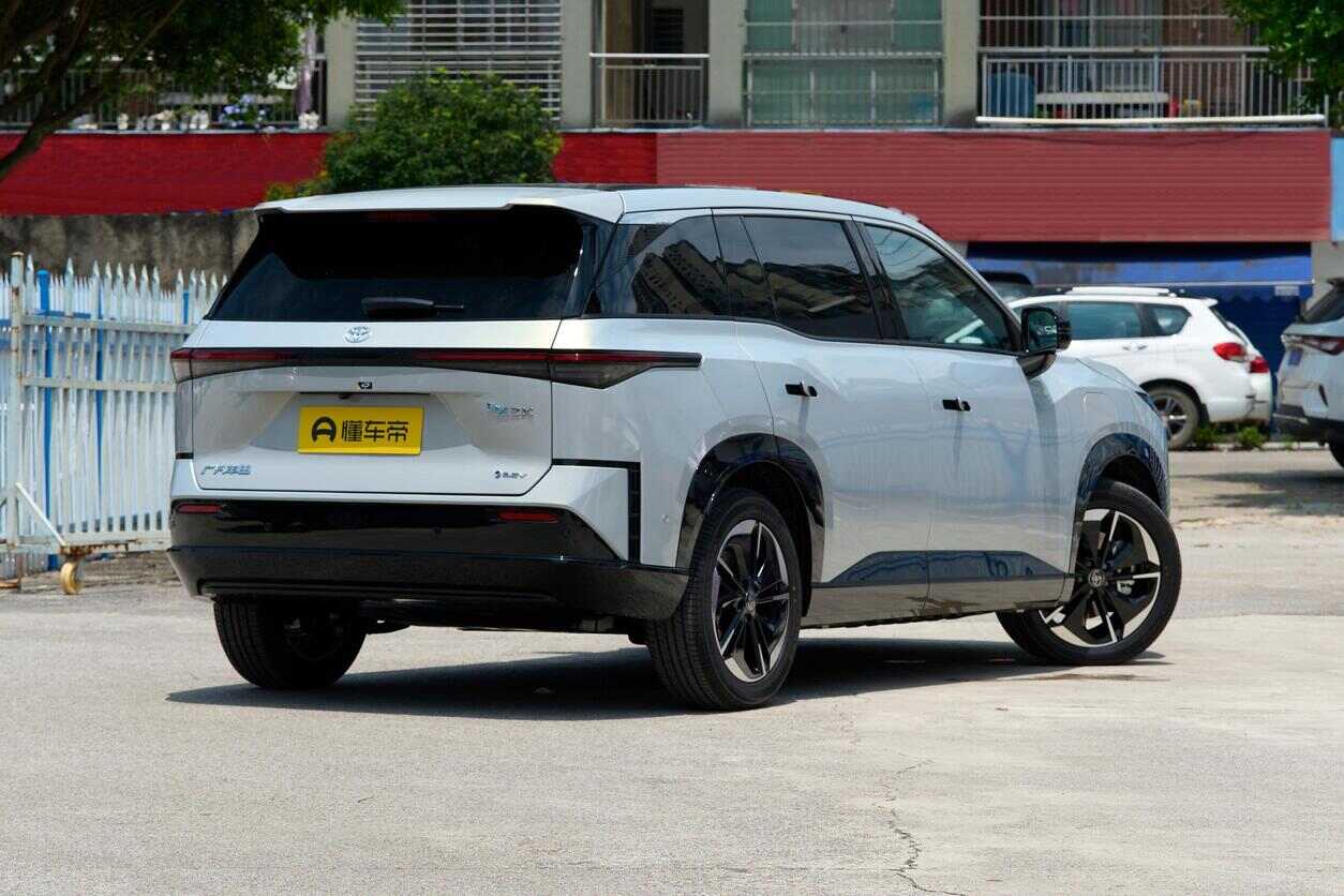  Toyota