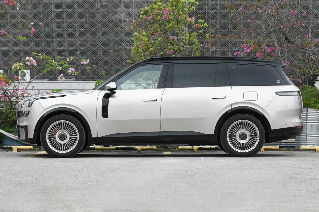  Lynk & Co 900 2.0T Ultra 2026