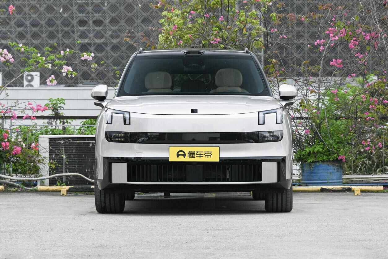  Lynk & Co 900 2.0T Ultra 2026