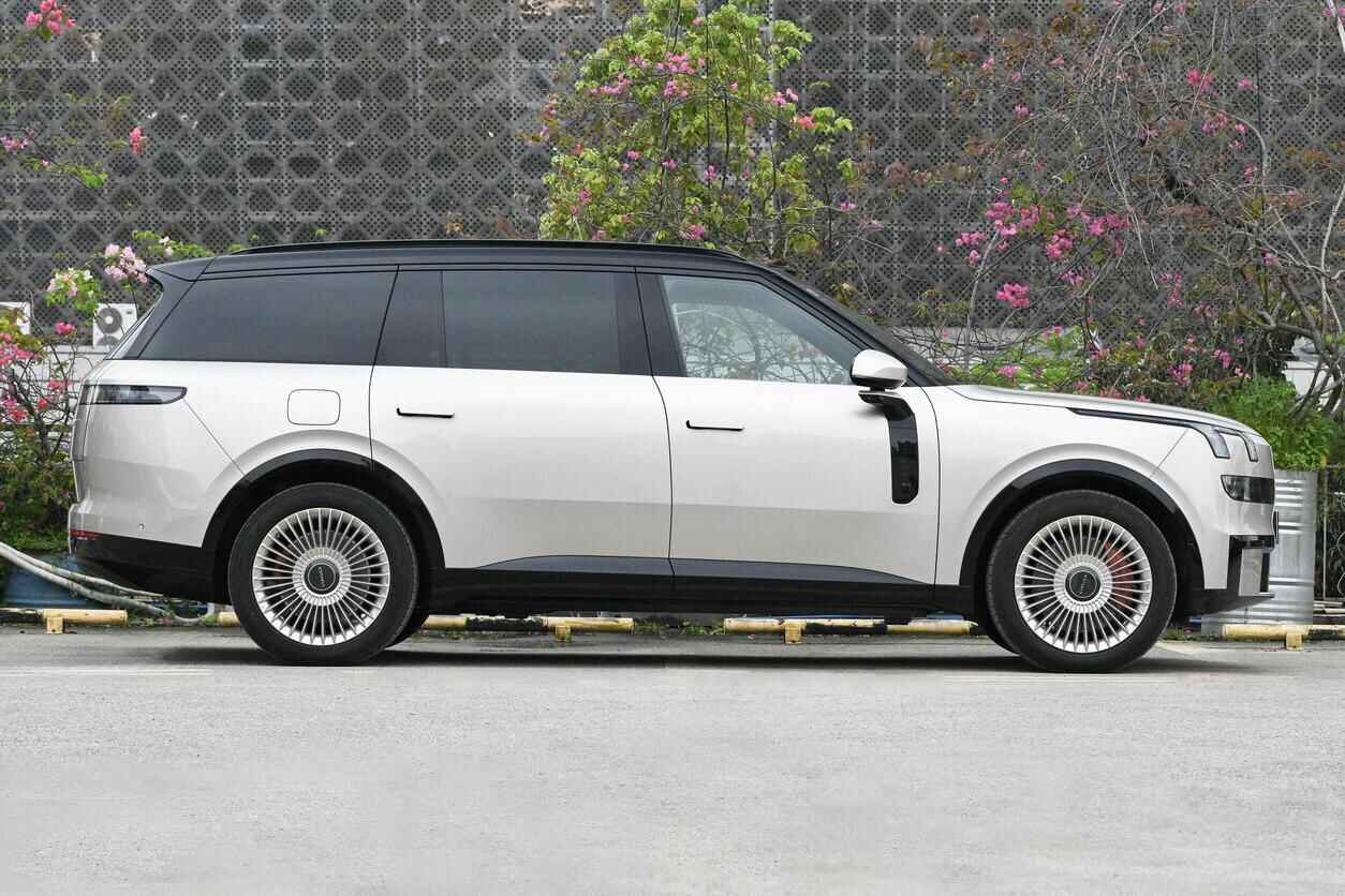  Lynk & Co 900 2.0T Ultra 2026