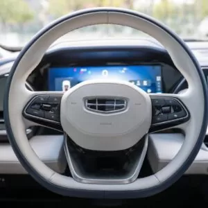  Geely Monjaro 2