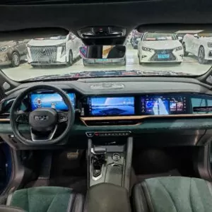  Geely Monjaro 2