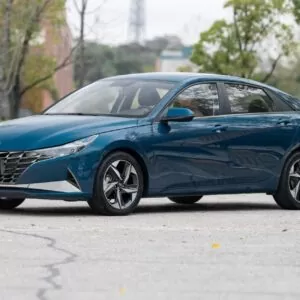  Hyundai Elantra 1