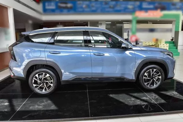  Geely Boyue L Departure Edition
