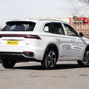  Geely Monjaro 2