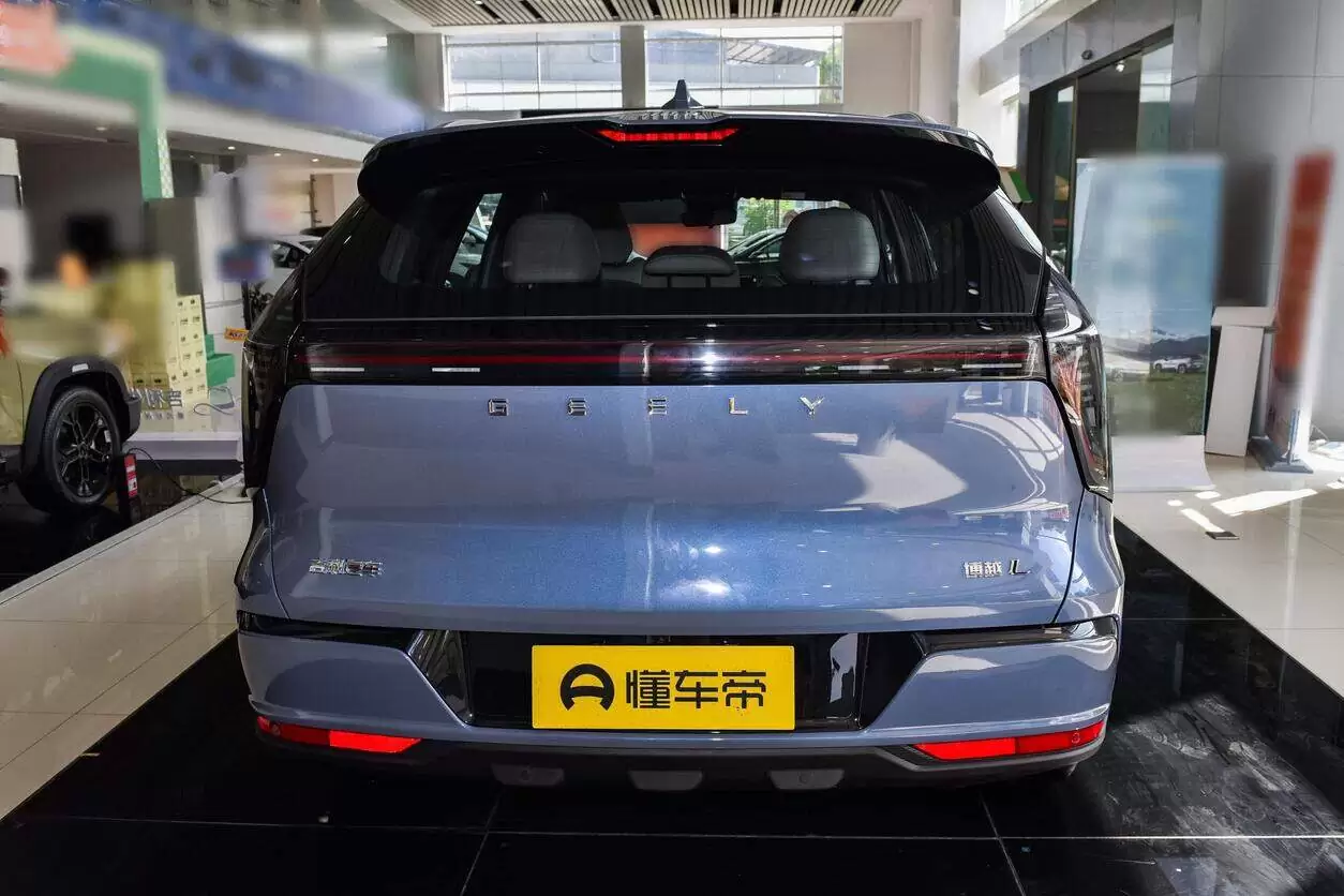  Geely Boyue L Departure Edition